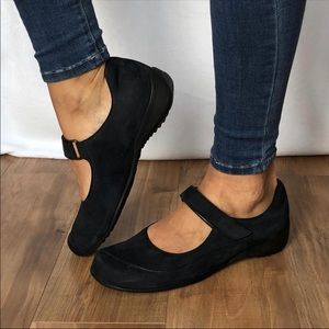 munro pia mary jane shoes